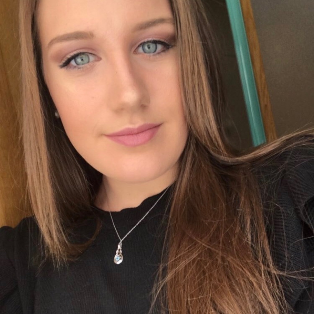 Meet your Posher, Brooke